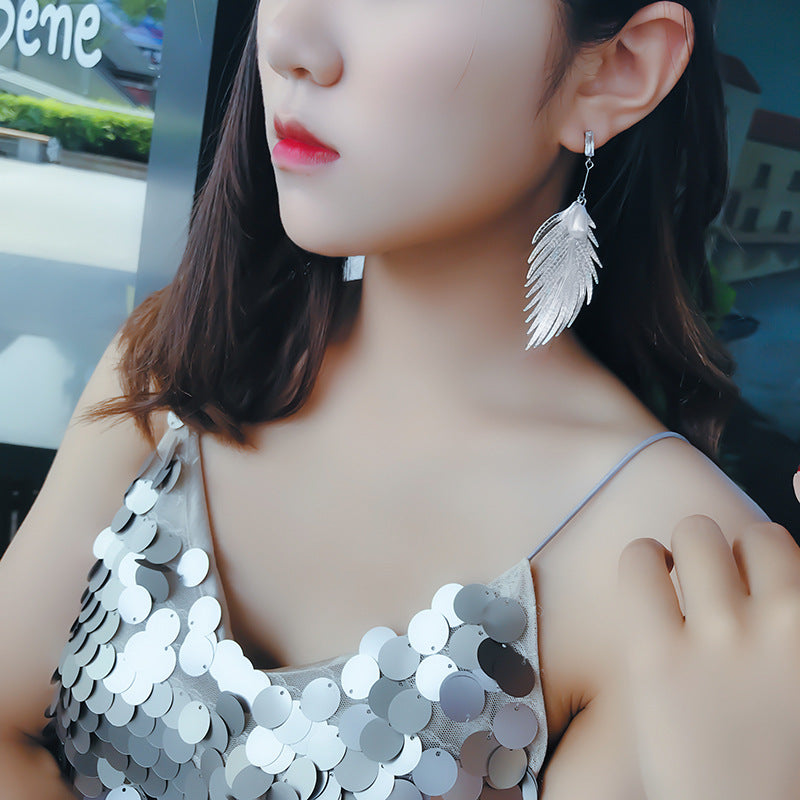 Leaves Hollowed Out Pearl Earrings Women\'s New Korean Temperament