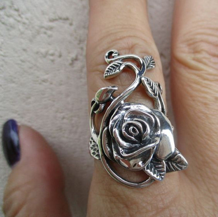 Fashion Retro Simple Black Rose Ring