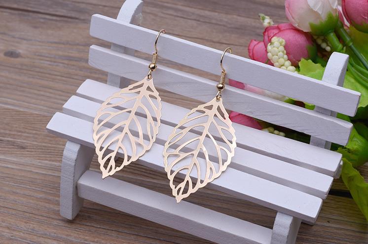 Popular Leaves Pendant Earrings